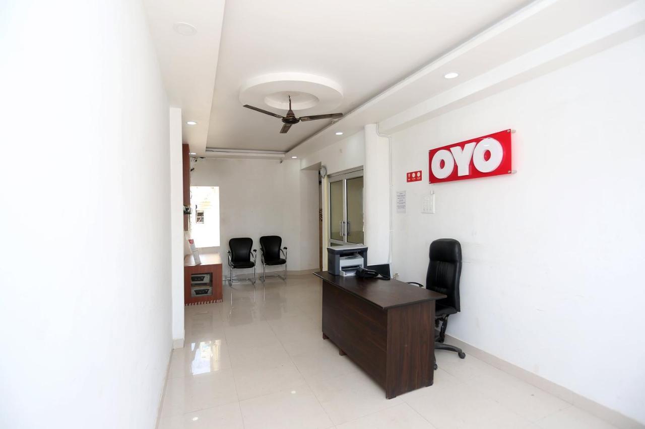 Oyo 15355 Govind Guest House Gorakhpur Exterior photo